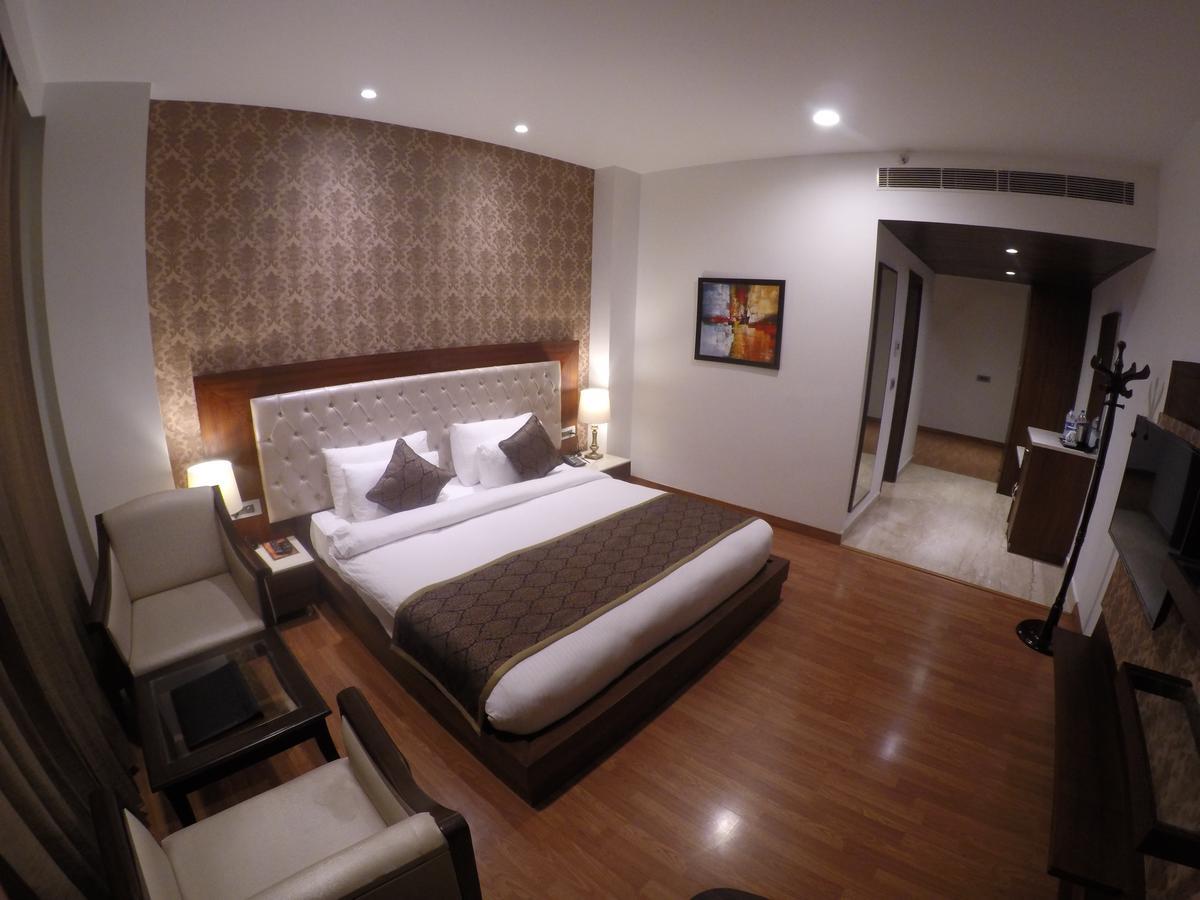 Hotel Imperia Suites جالاندار المظهر الخارجي الصورة