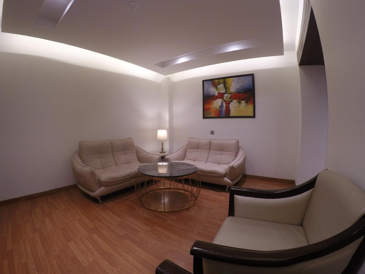 Hotel Imperia Suites جالاندار المظهر الخارجي الصورة